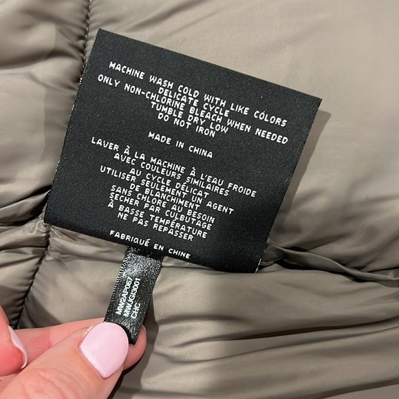 Andrew Marc | Kerr Hooded Longline Puffer Vest Chocolate size Medium - Picture 12 of 16